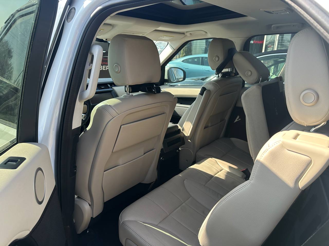 2018 LAND ROVER DISCOVERY SE