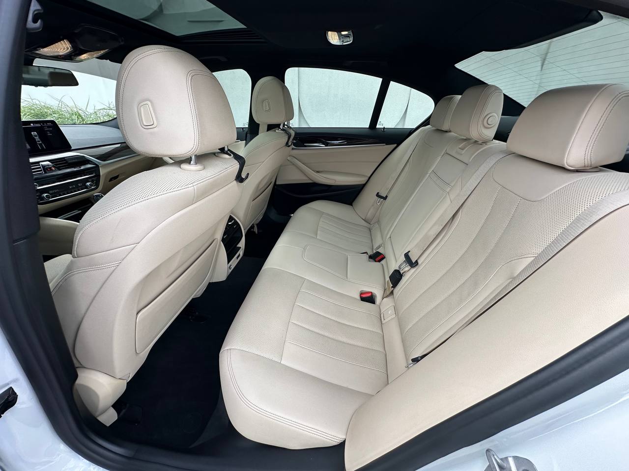 2019 BMW 5 530i