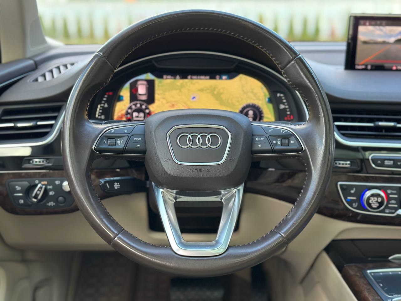 AUDI Q7