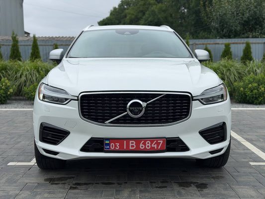 2019 VOLVO XC60 R-DESIGN T8 PLUG-IN HYBRID