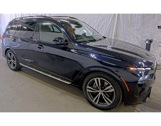 2023 BMW X7 40i M-SPORT