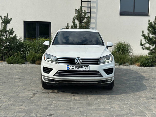 VOLKSWAGEN TOUAREG 2015