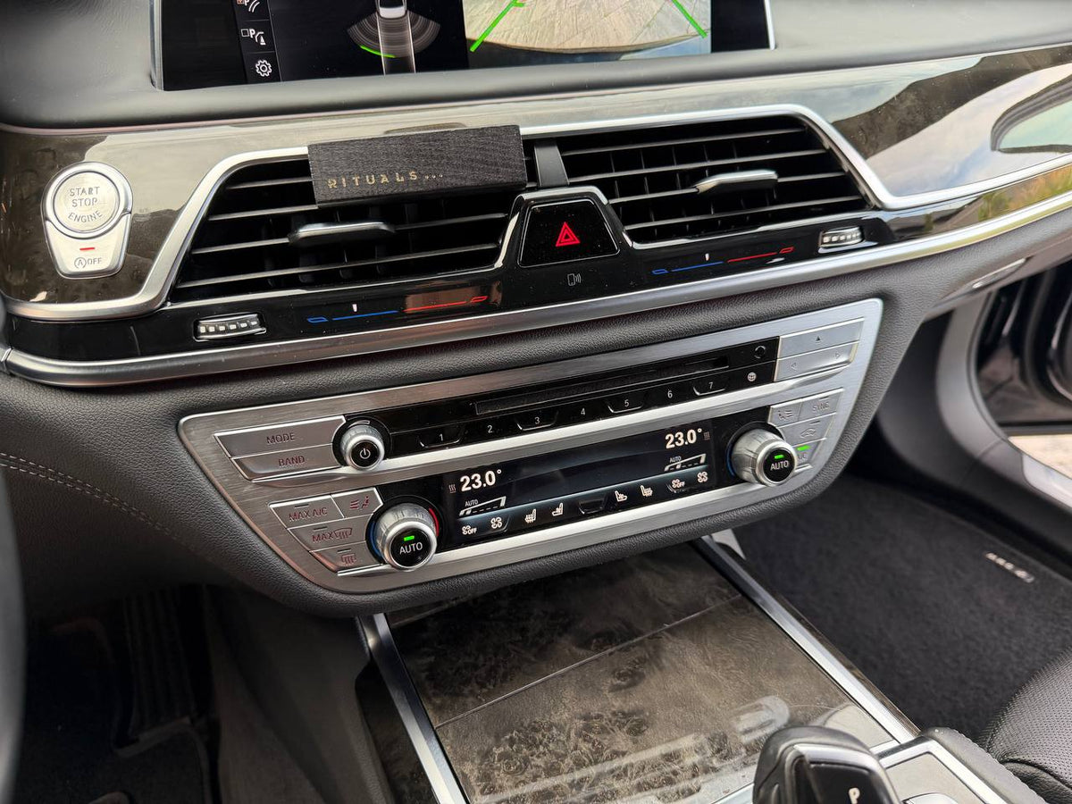 2016 BMW G12 740i M-SPORT