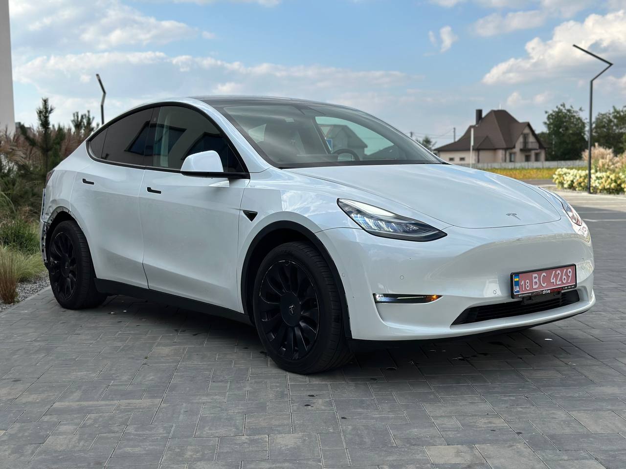 TESLA MODEL Y LR AWD