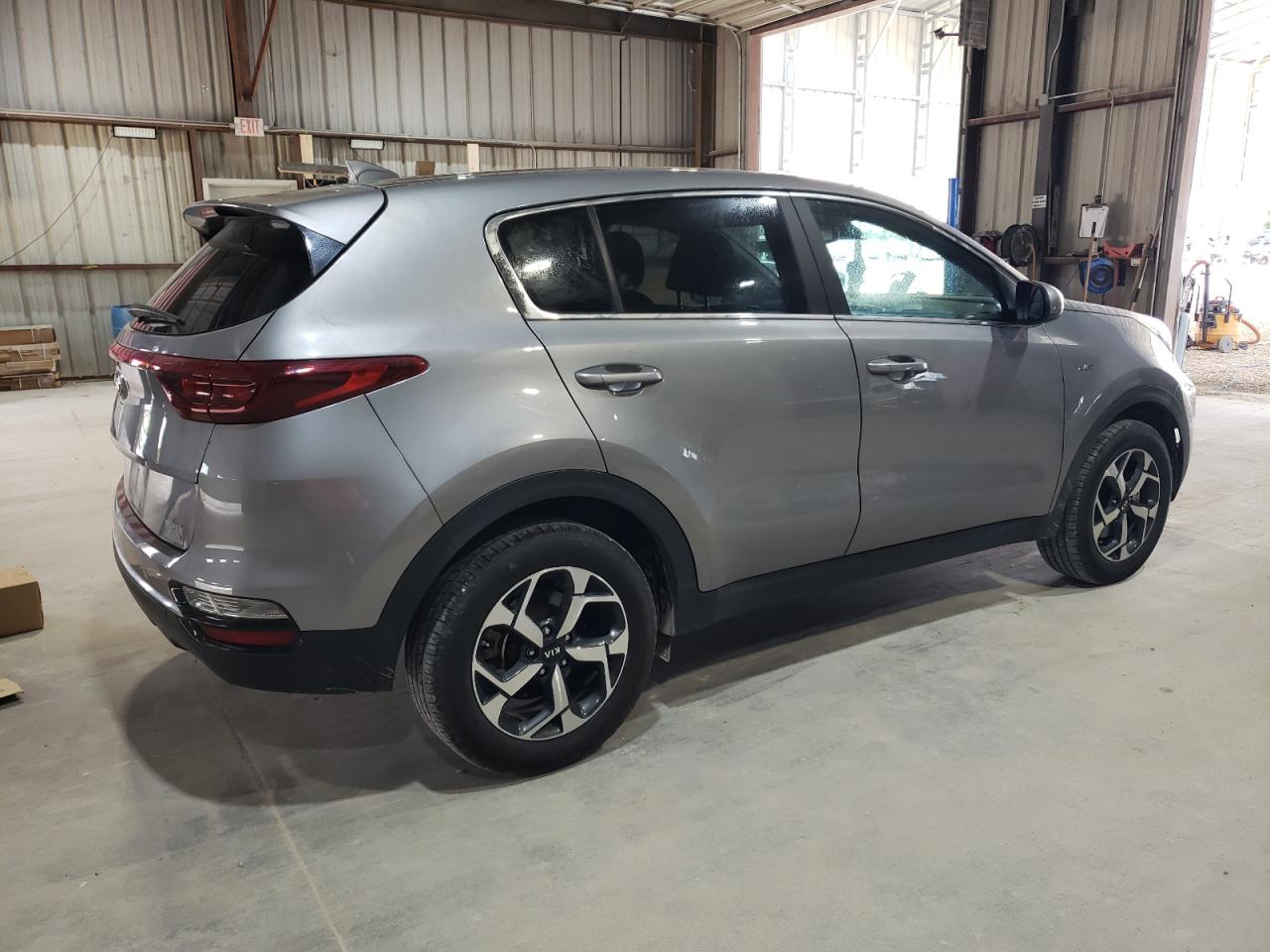 KIA SPORTAGE LX