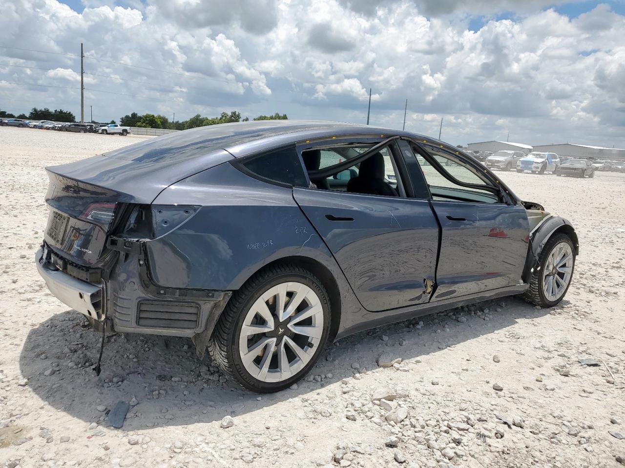 TESLA MODEL 3 LR AWD