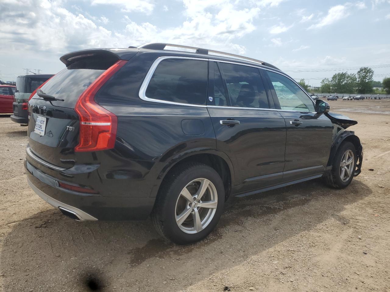 VOLVO XC90 T5 MOMENTUM