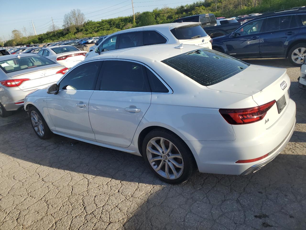AUDI A4 PREMIUM