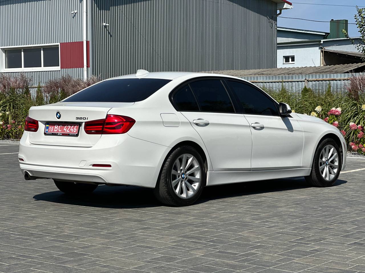 BMW 320 LCI