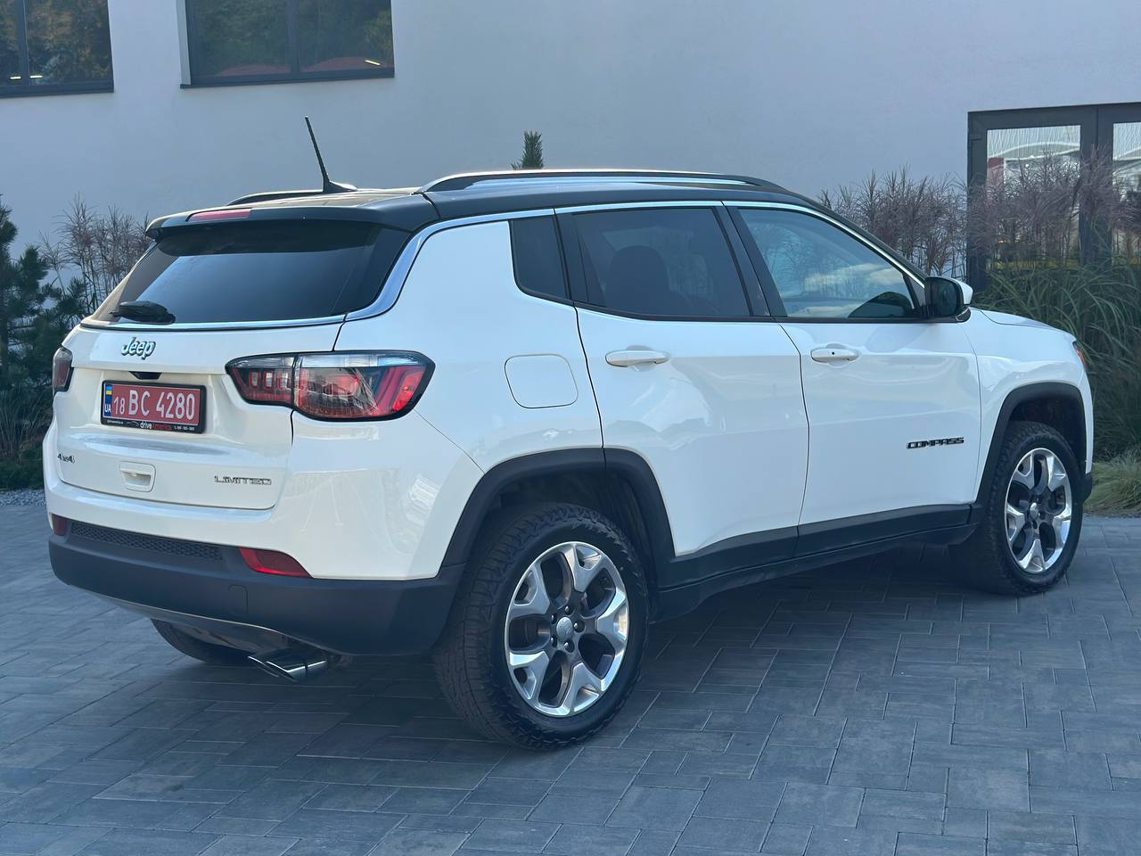 JEEP COMPASS LIMITED