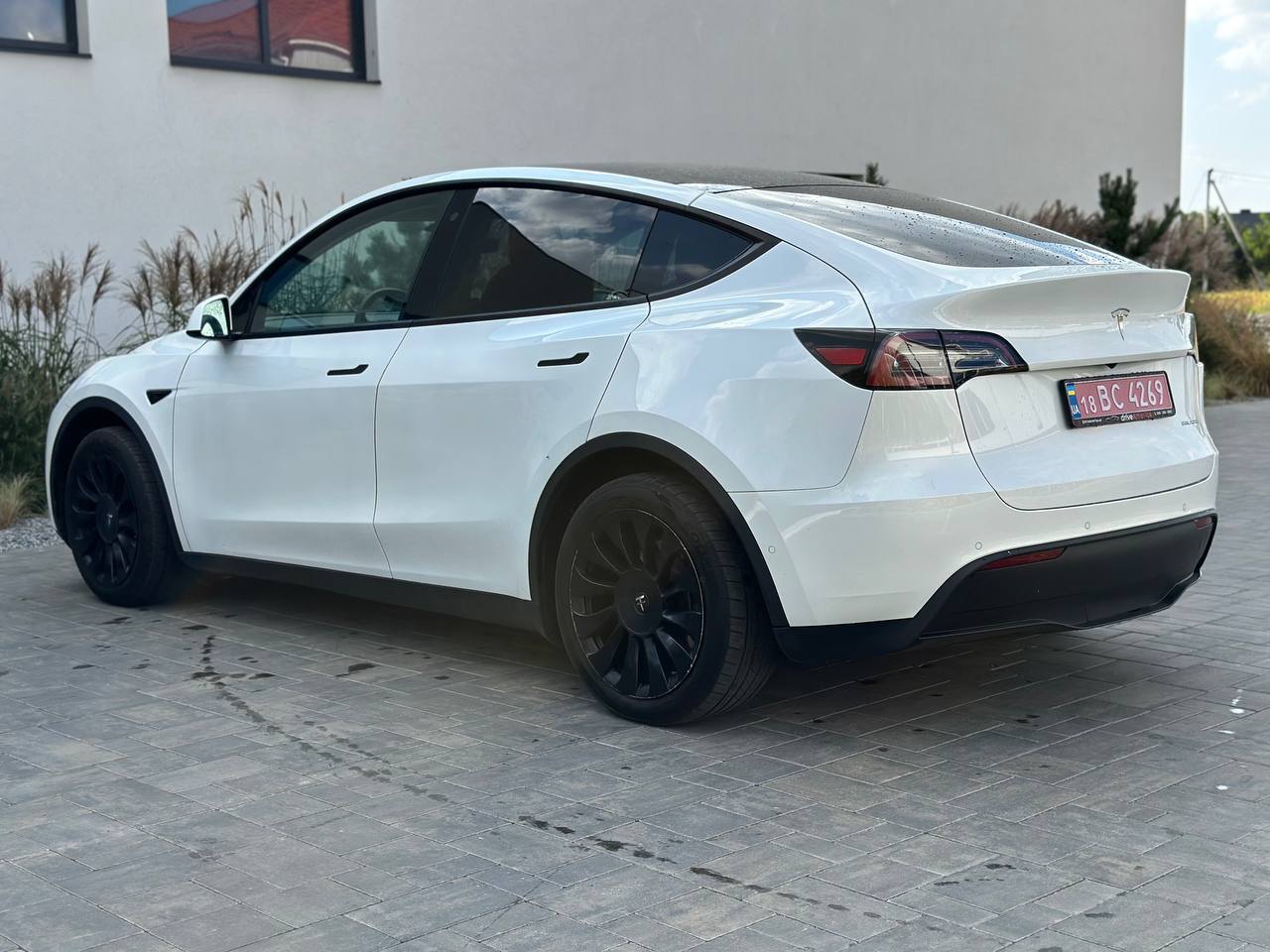 TESLA MODEL Y LR AWD