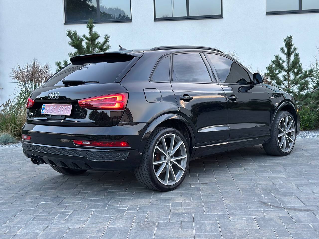 AUDI Q3 ПОВНИЙ S-LINE