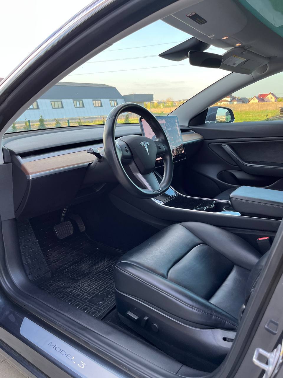 TESLA MODEL 3 Standart Range PLUS