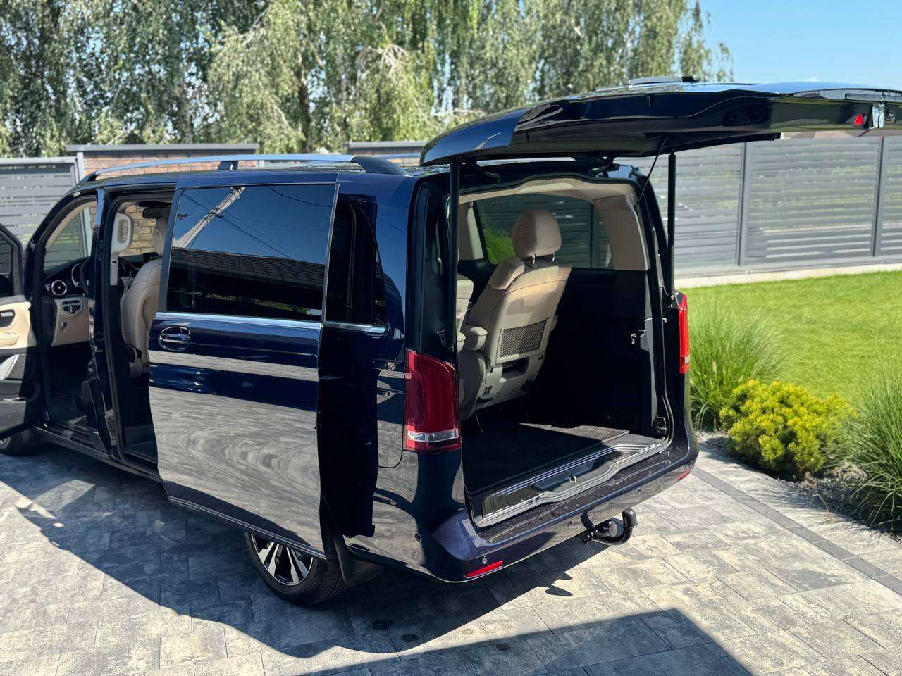 Mercedes V class Avangarde Long V250
