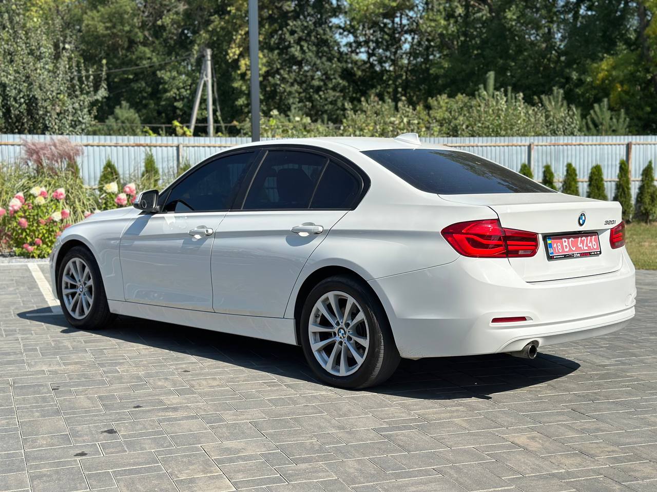 BMW 320 LCI