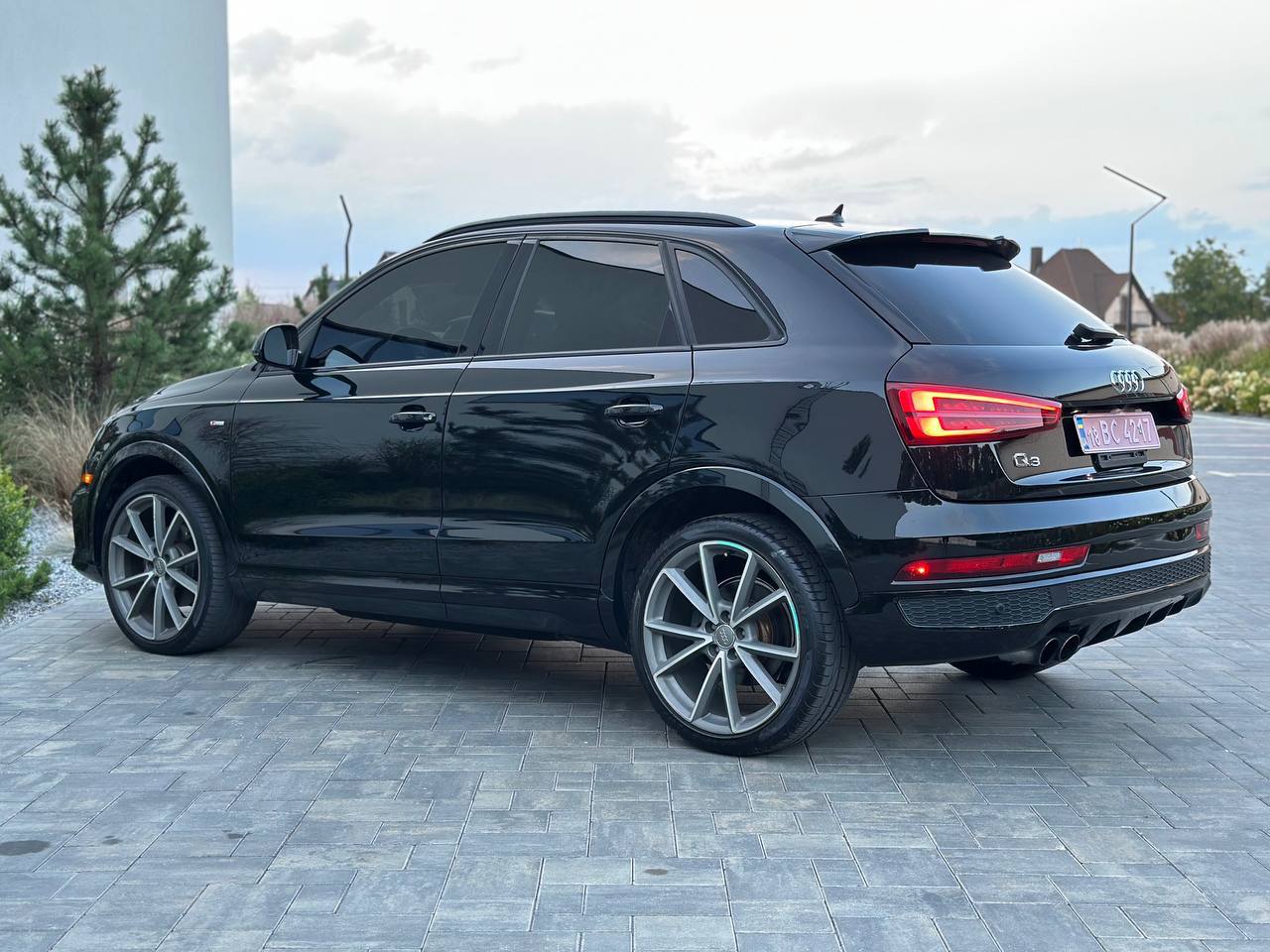 AUDI Q3 ПОВНИЙ S-LINE