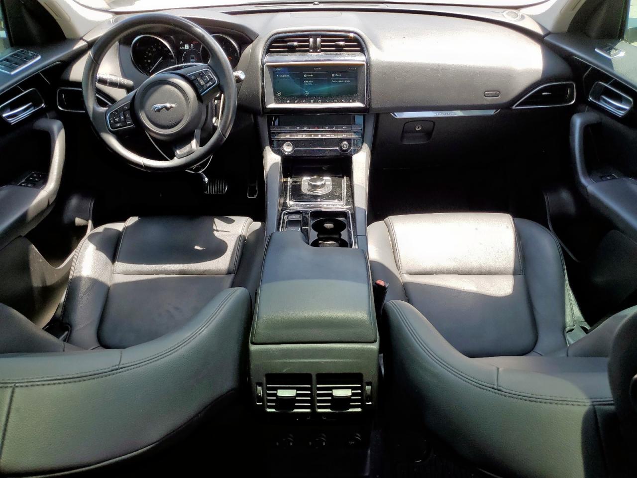 JAGUAR F-PACE PREMIUM