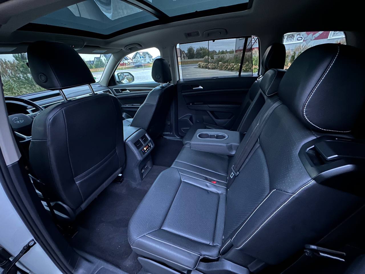 VOLKSWAGEN ATLAS SE