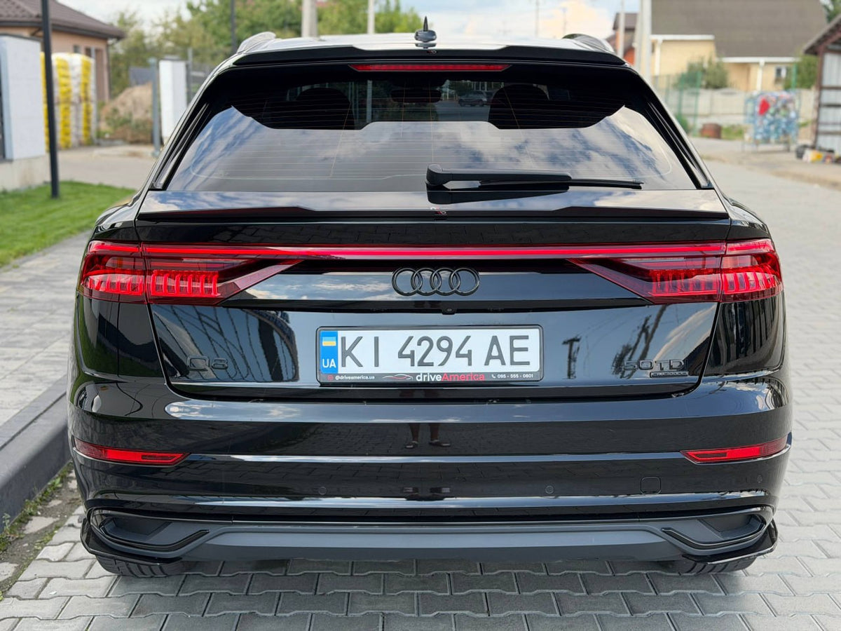 2018 AUDI Q8 (ОФІЦІЙНА)