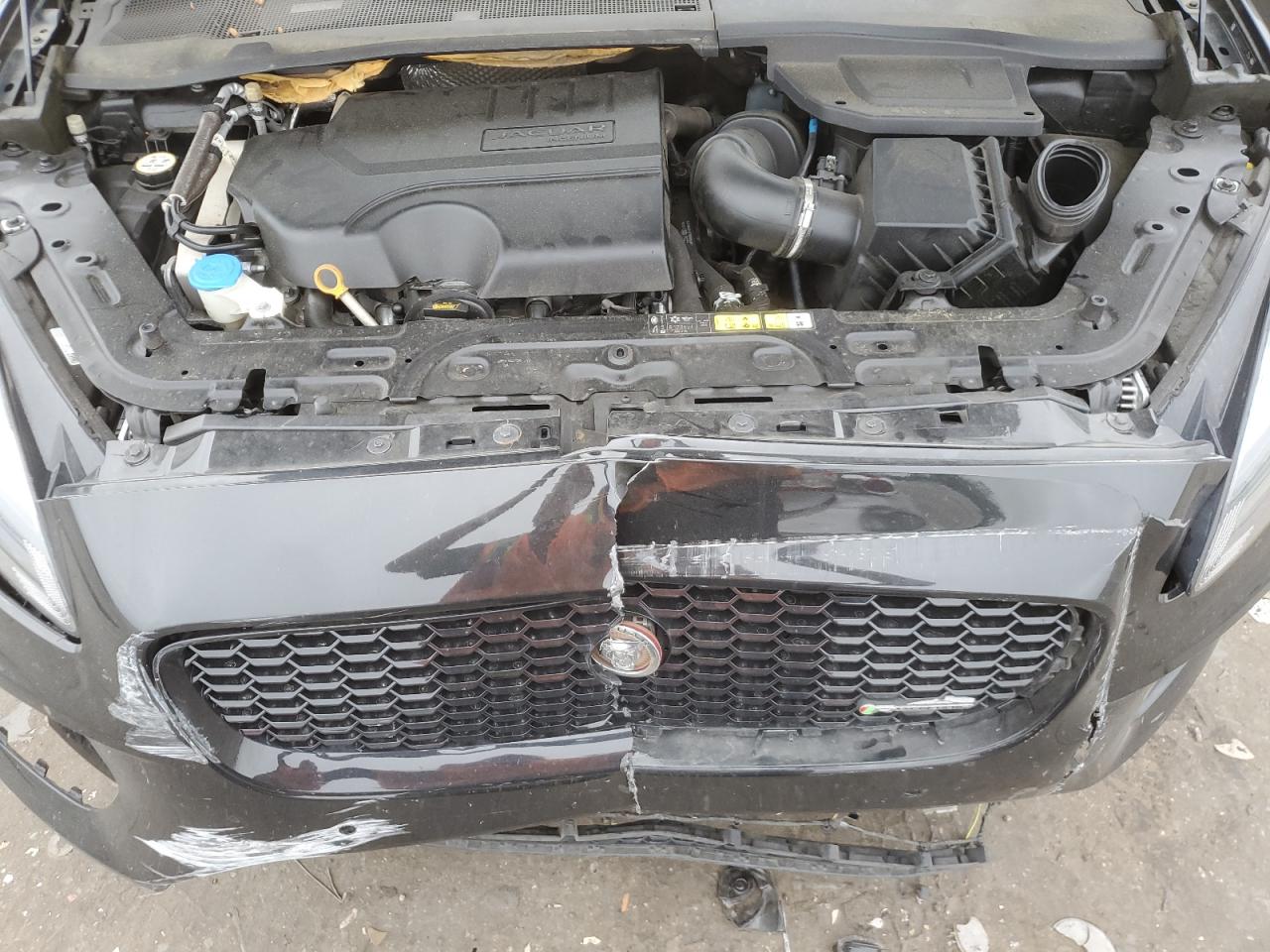 JAGUAR E-PACE R-DYNAMIC SE P-300