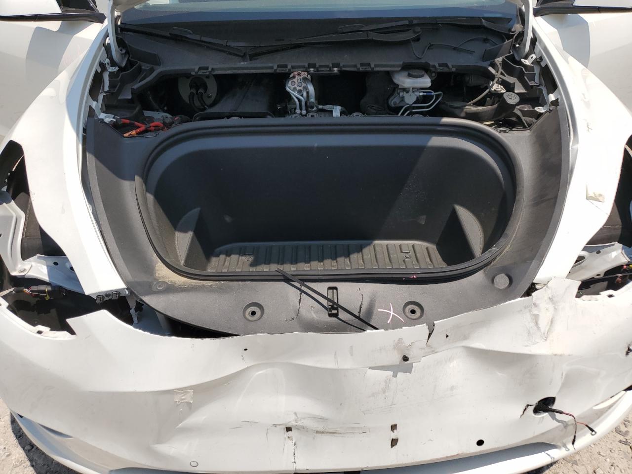 TESLA MODEL Y LR DM