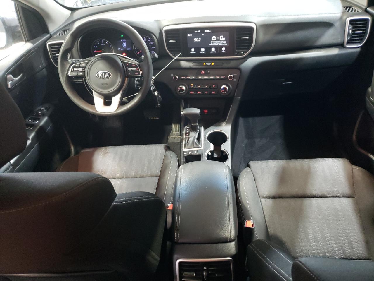KIA SPORTAGE LX