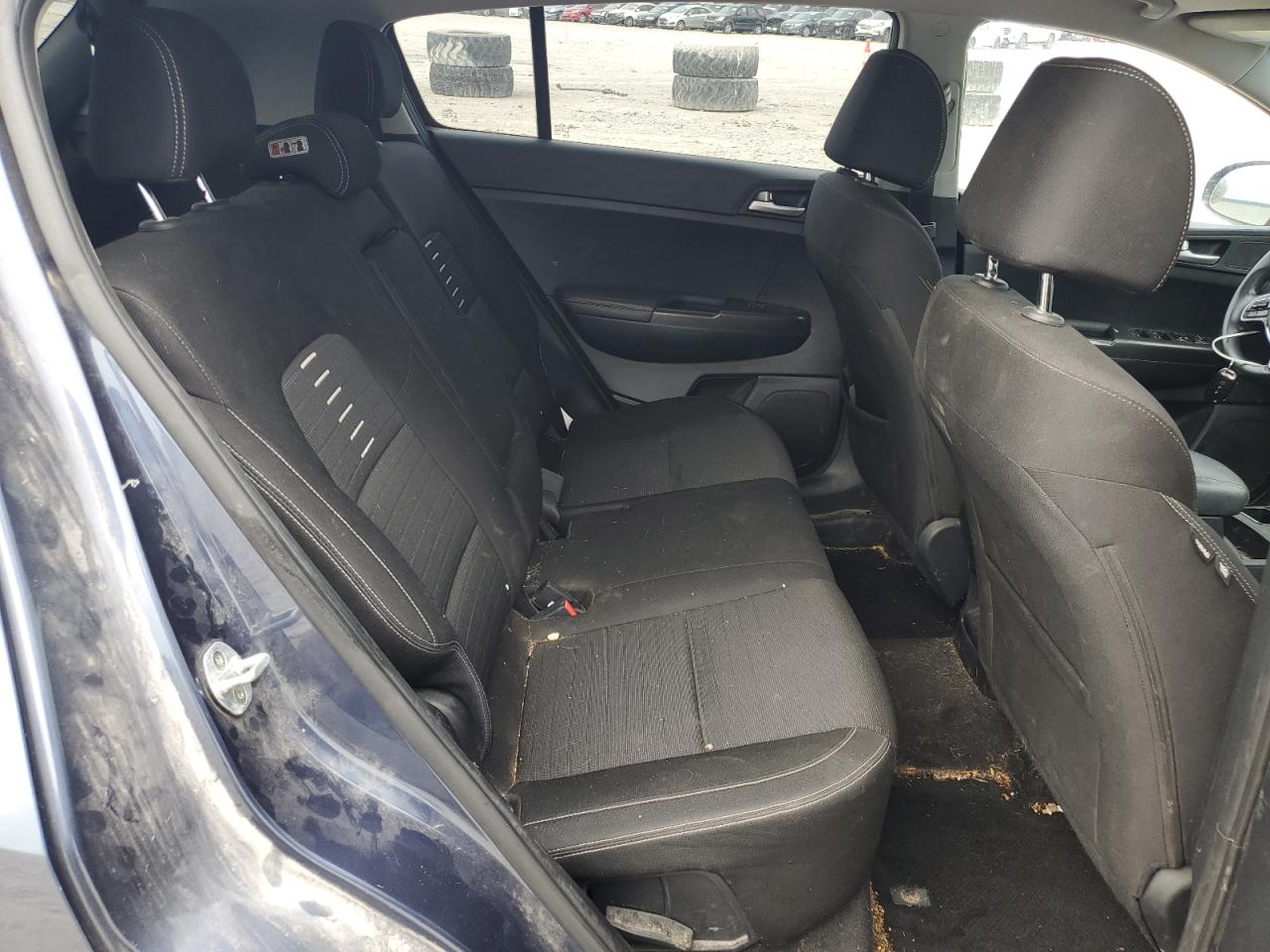 KIA SPORTAGE LX