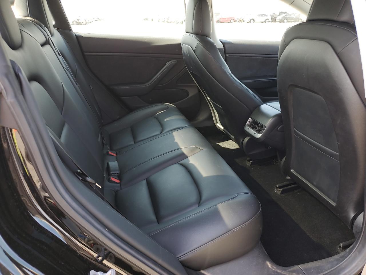 TESLA MODEL 3 SR RWD