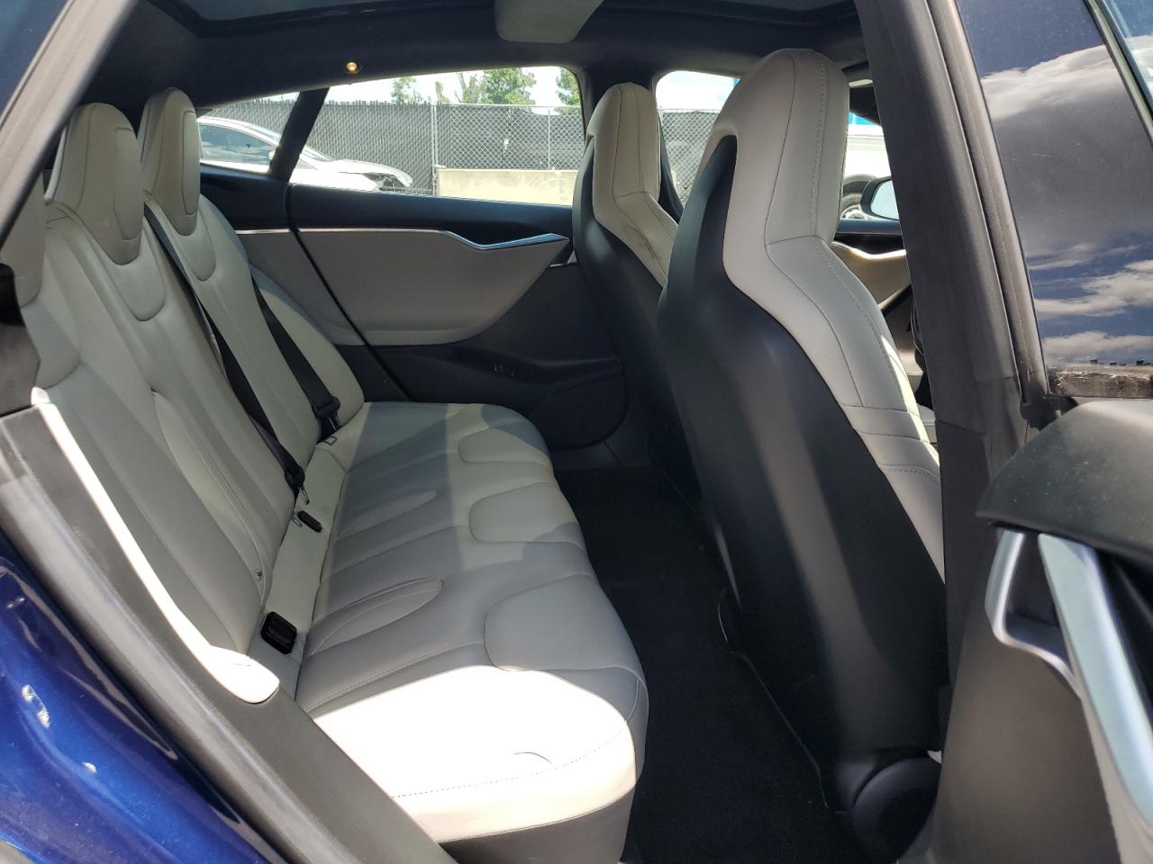 TESLA MODEL S 90D