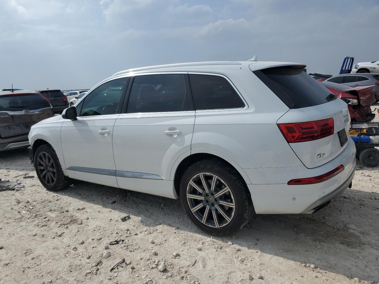 AUDI Q7 PREMIUM PLUS