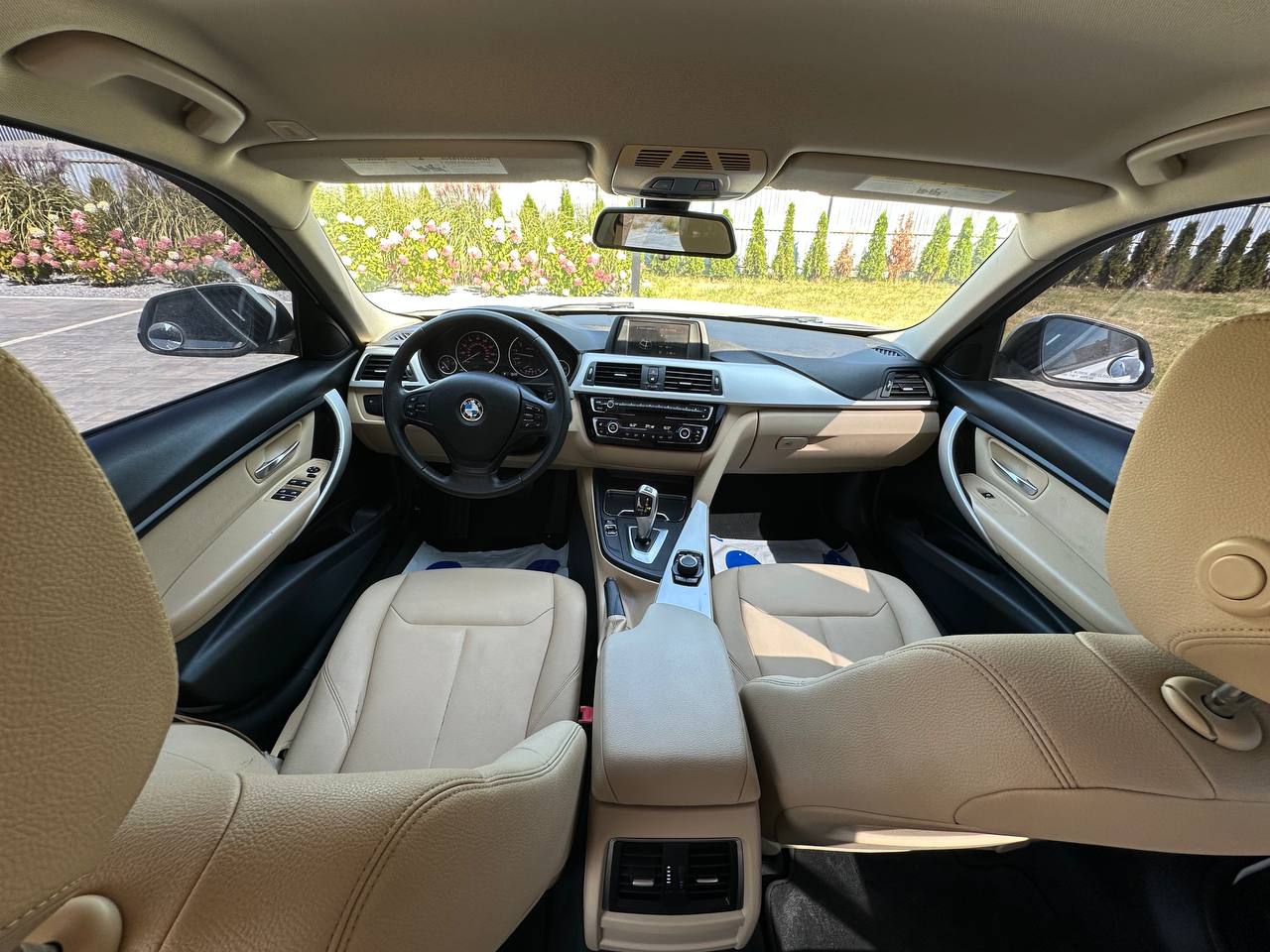 BMW 320 LCI