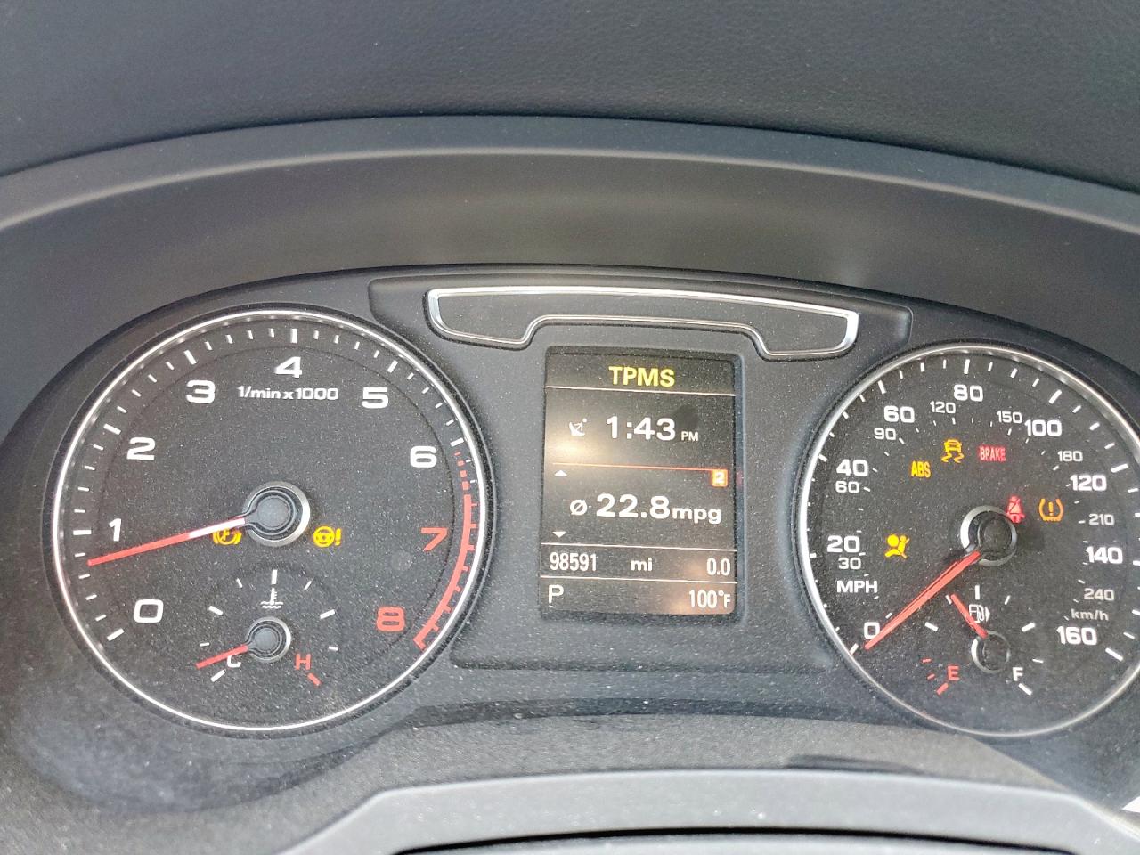 AUDI Q3 PREMIUM PLUS