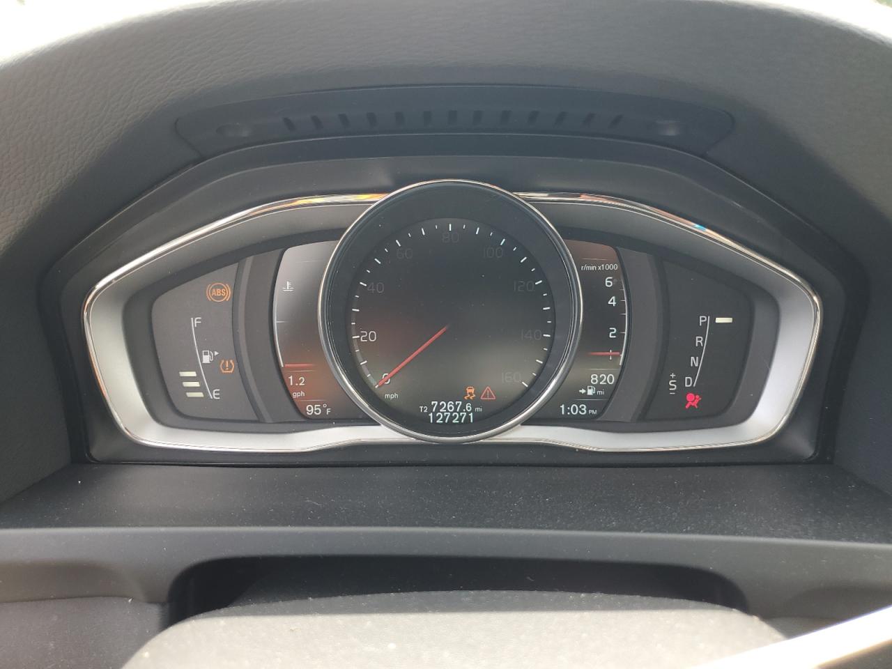 VOLVO V60 CROSS COUNTRY PREMIER