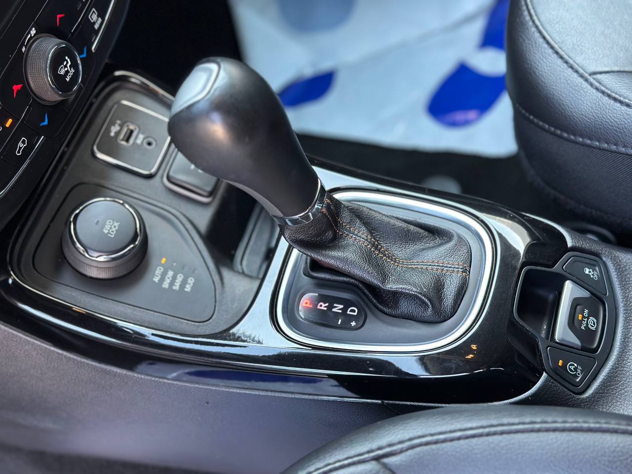 JEEP COMPASS LIMITED