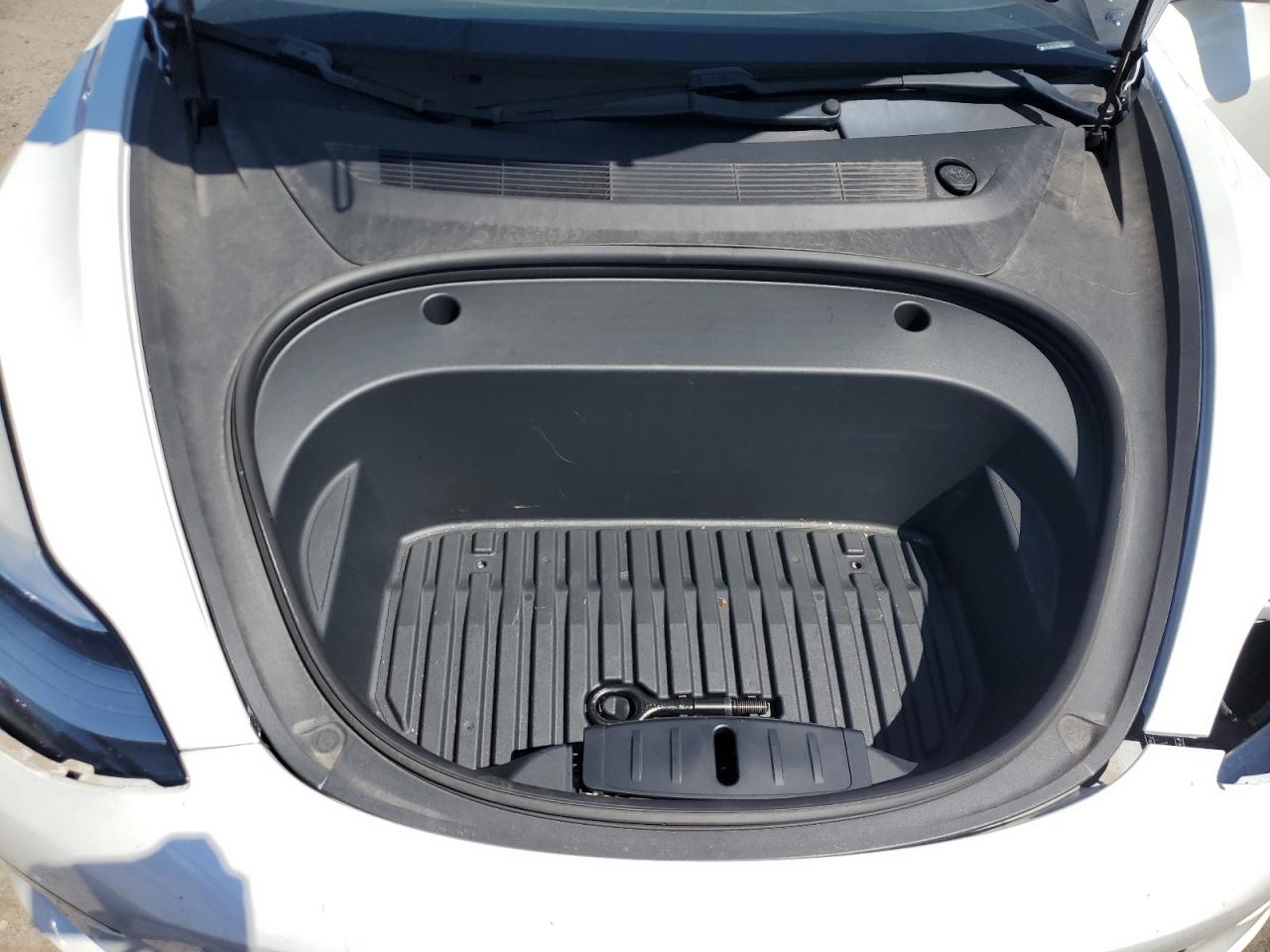 TESLA MODEL 3 SR+ RWD