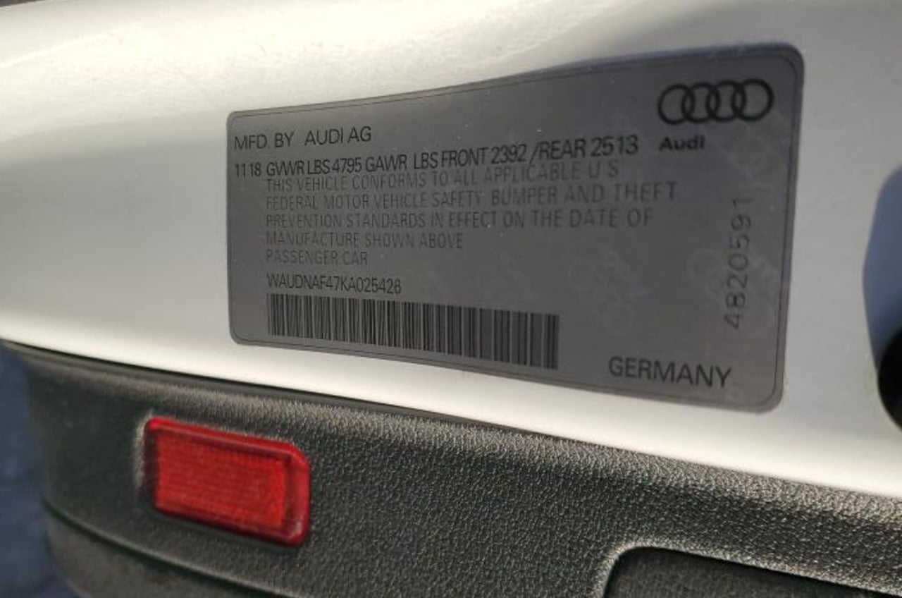 AUDI A4 PREMIUM