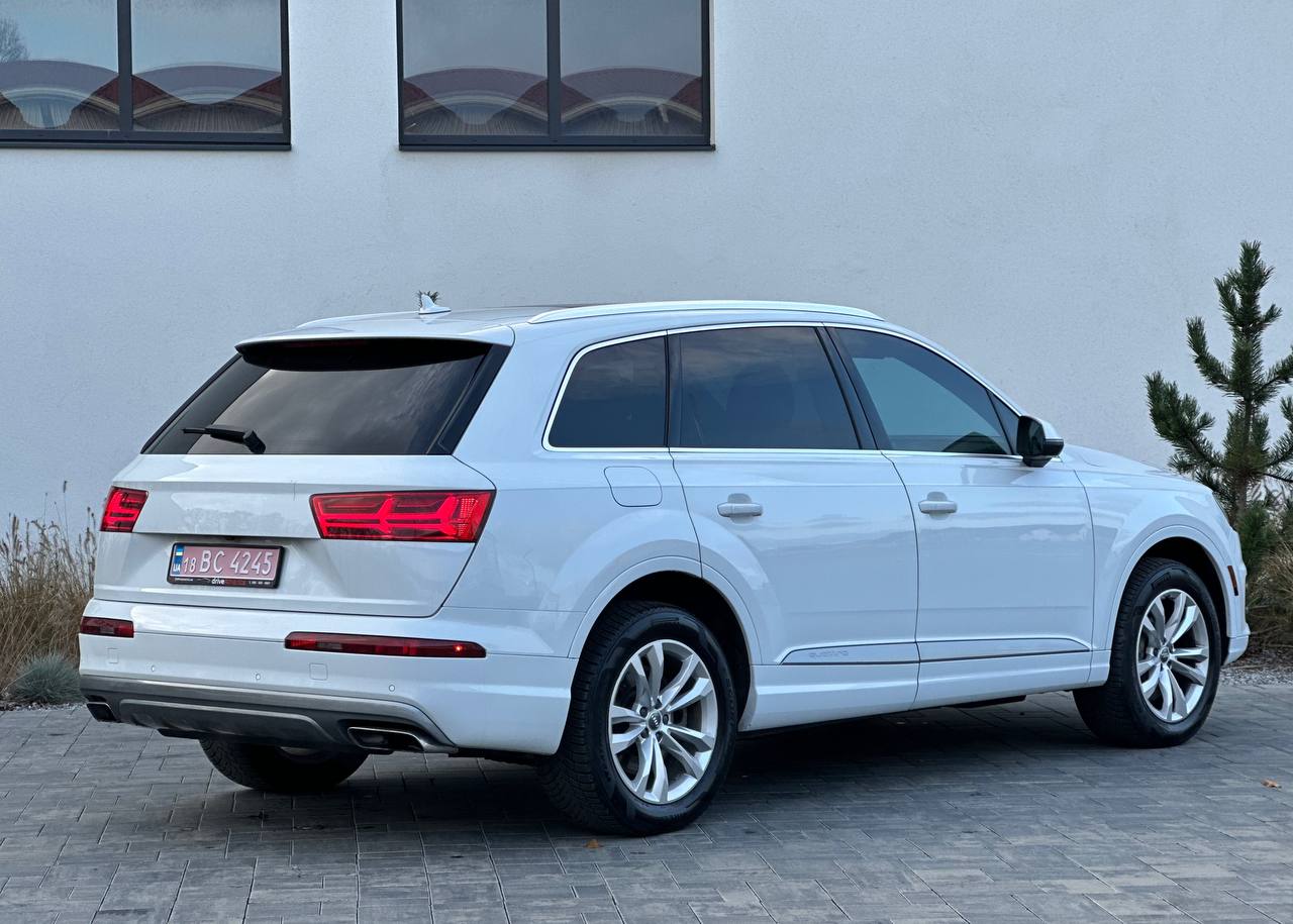 AUDI Q7 PREMIUM PLUS