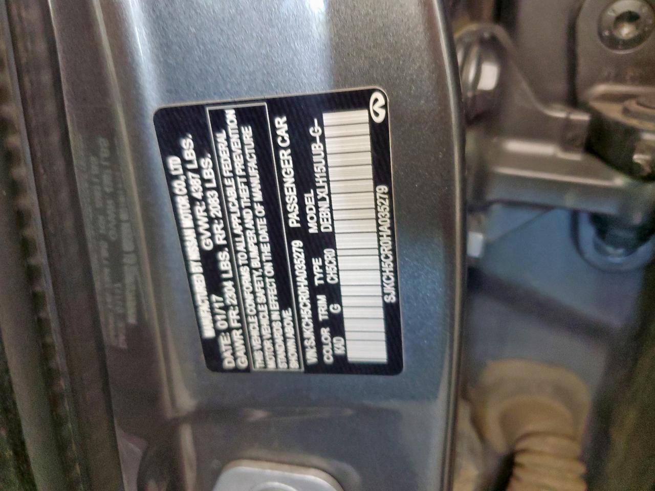 INFINITI QX30 LUXURY