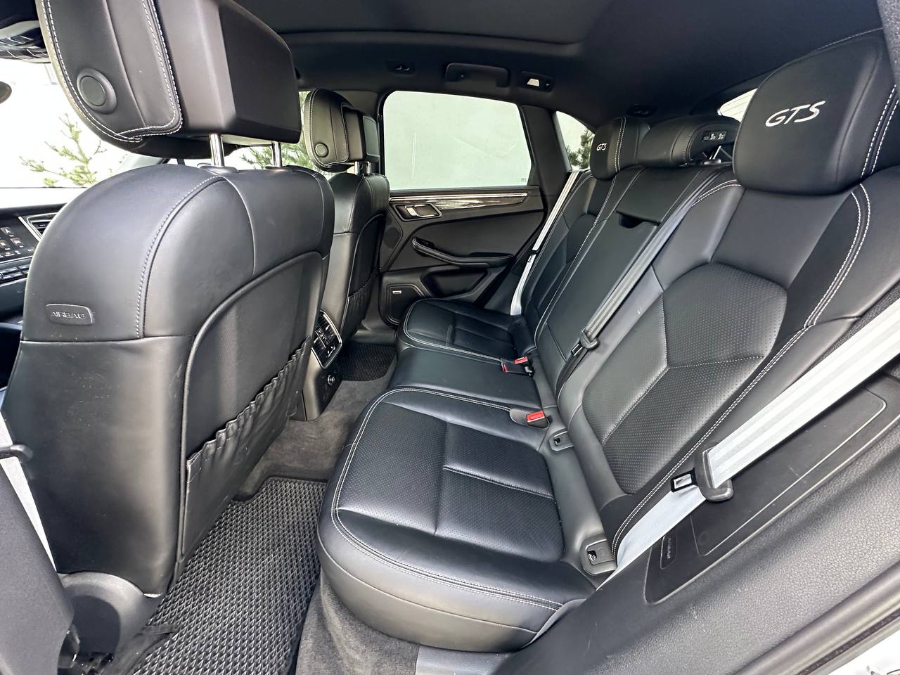 2016 PORSCHE MACAN GTS