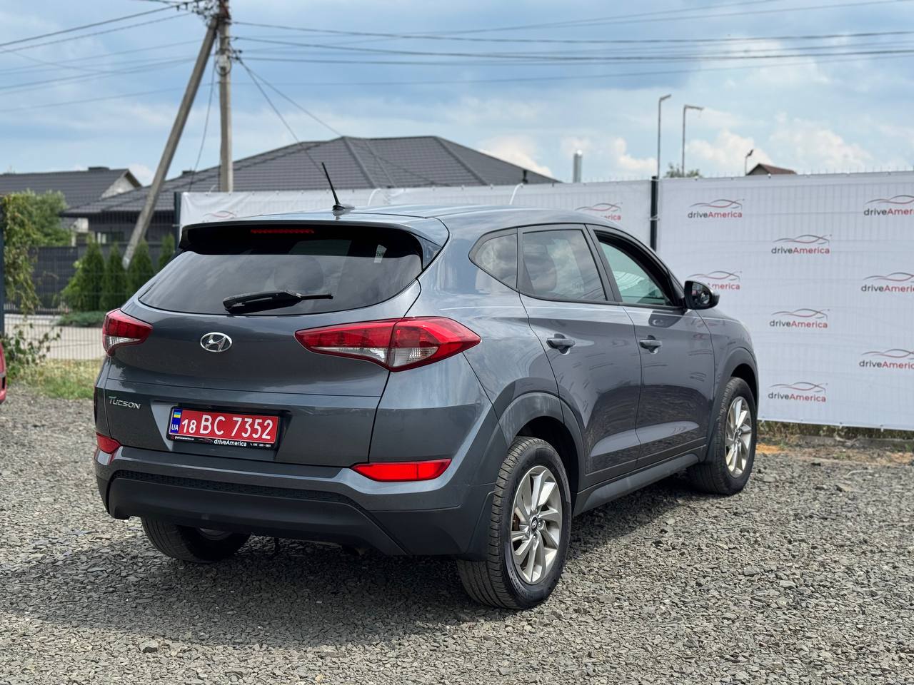 2016 HYUNDAI TUCSON SE