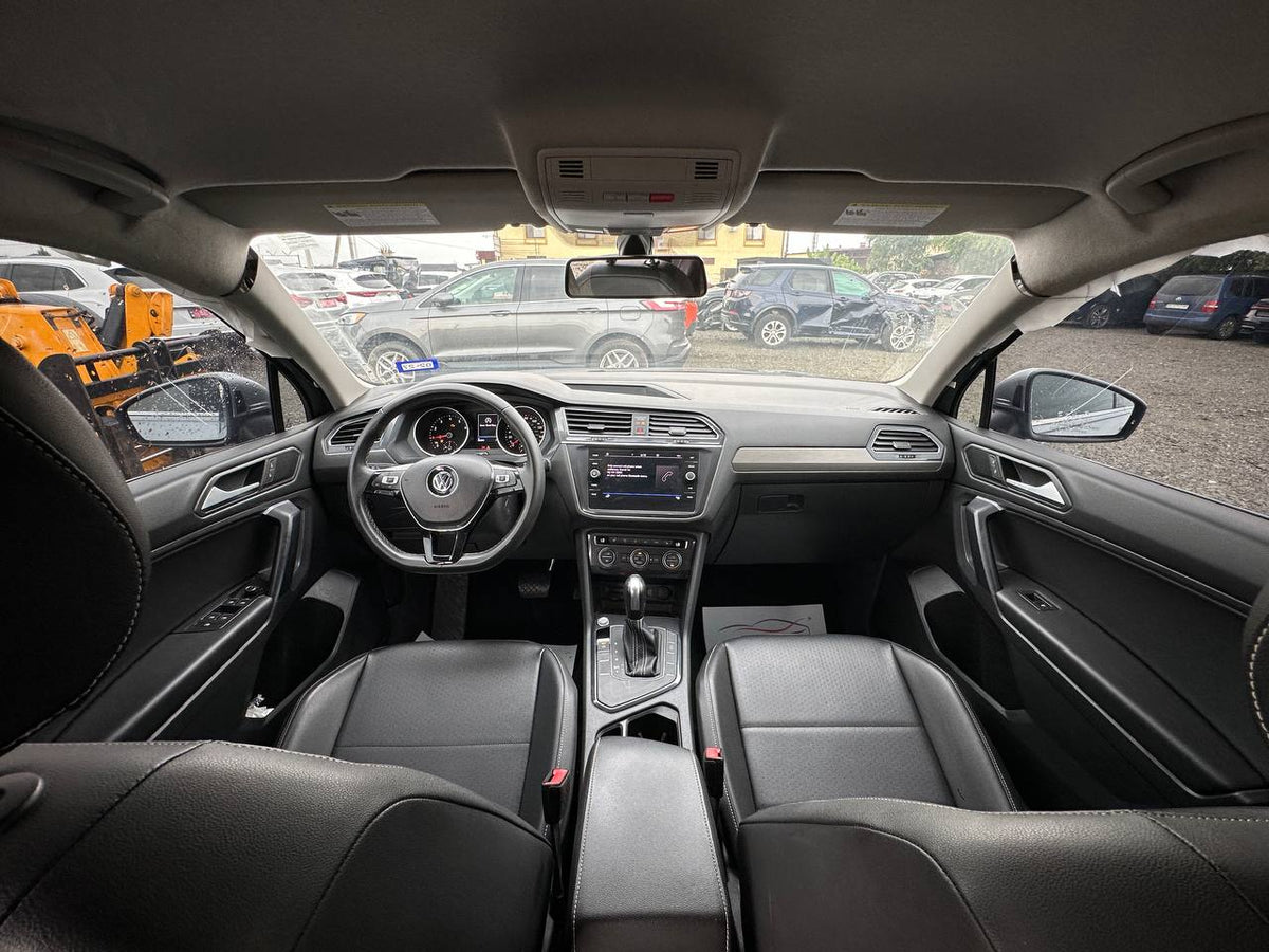2021 VOLKSWAGEN TIGUAN SE