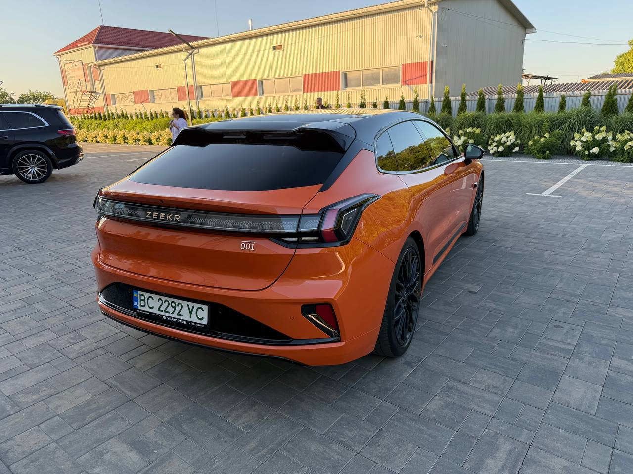 2024 ZEEKR 001