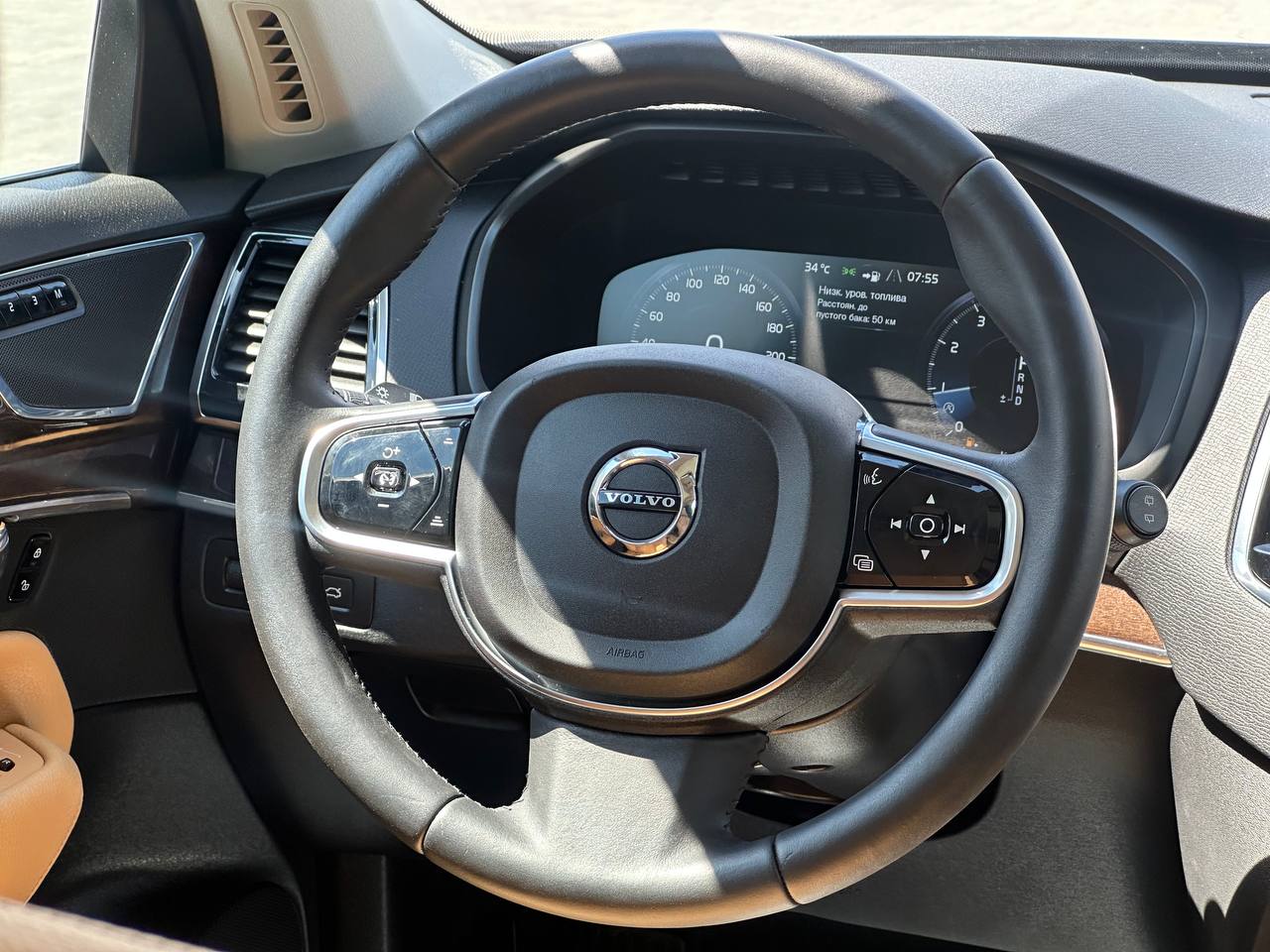 2016 VOLVO XC90 T6