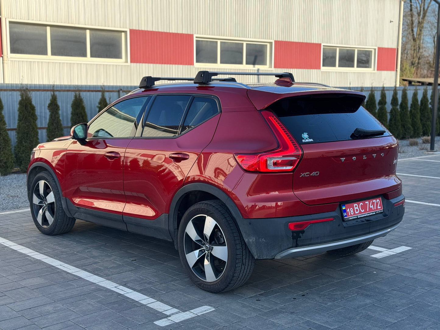 2019 VOLVO XC40 T5 MOMENTUM