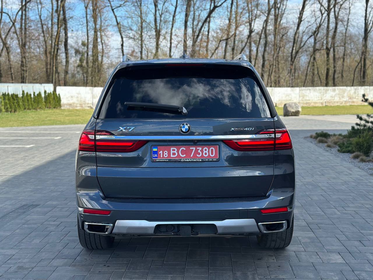 2020 BMW X7 40i