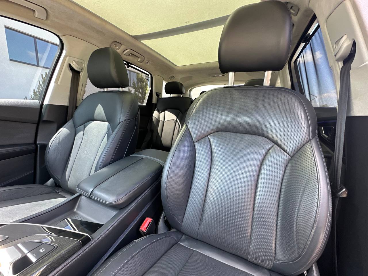 2017 AUDI Q7 PRESTIGE (ПНЕВМА)