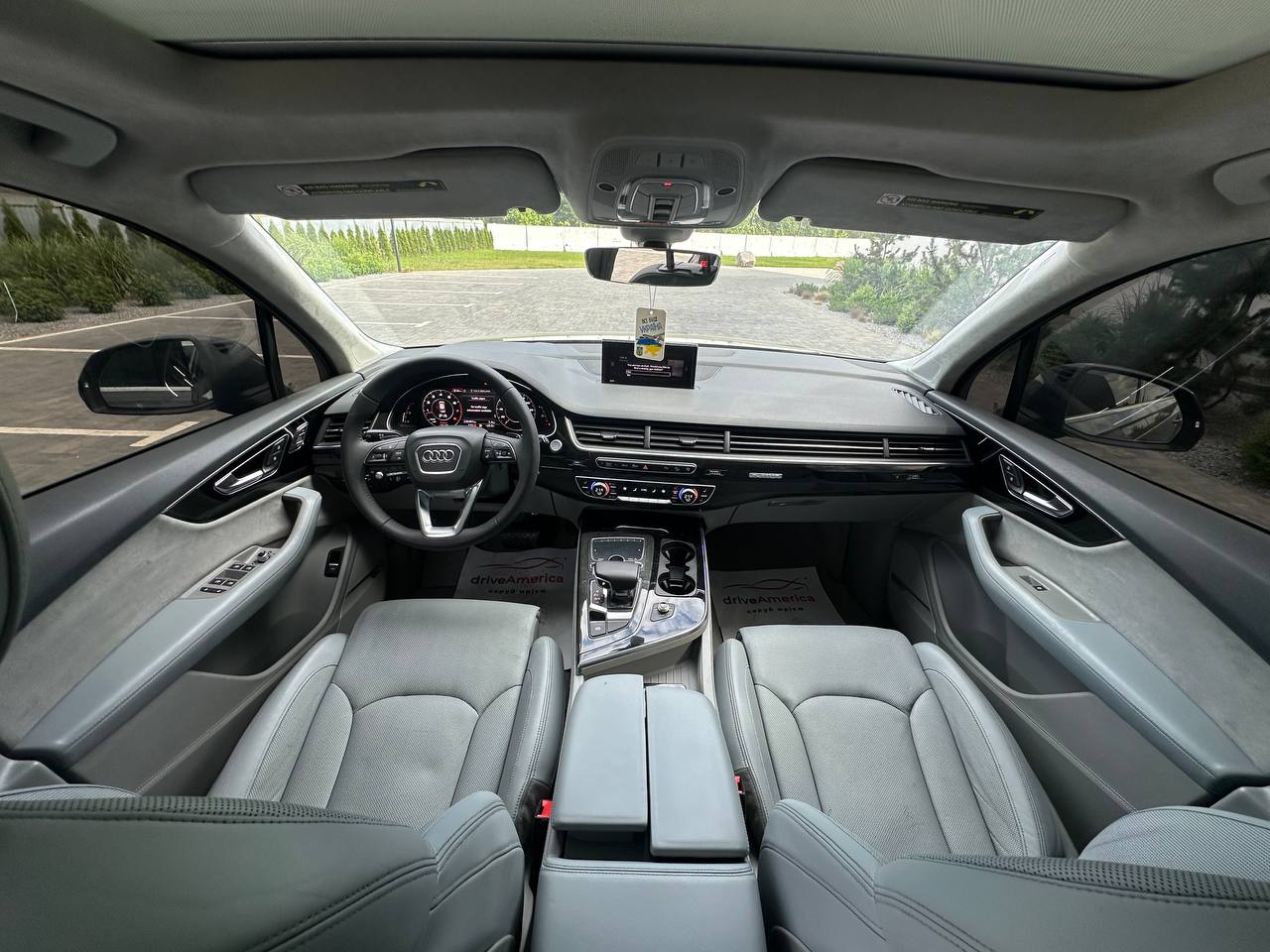 2017 AUDI Q7 PRESTIGE