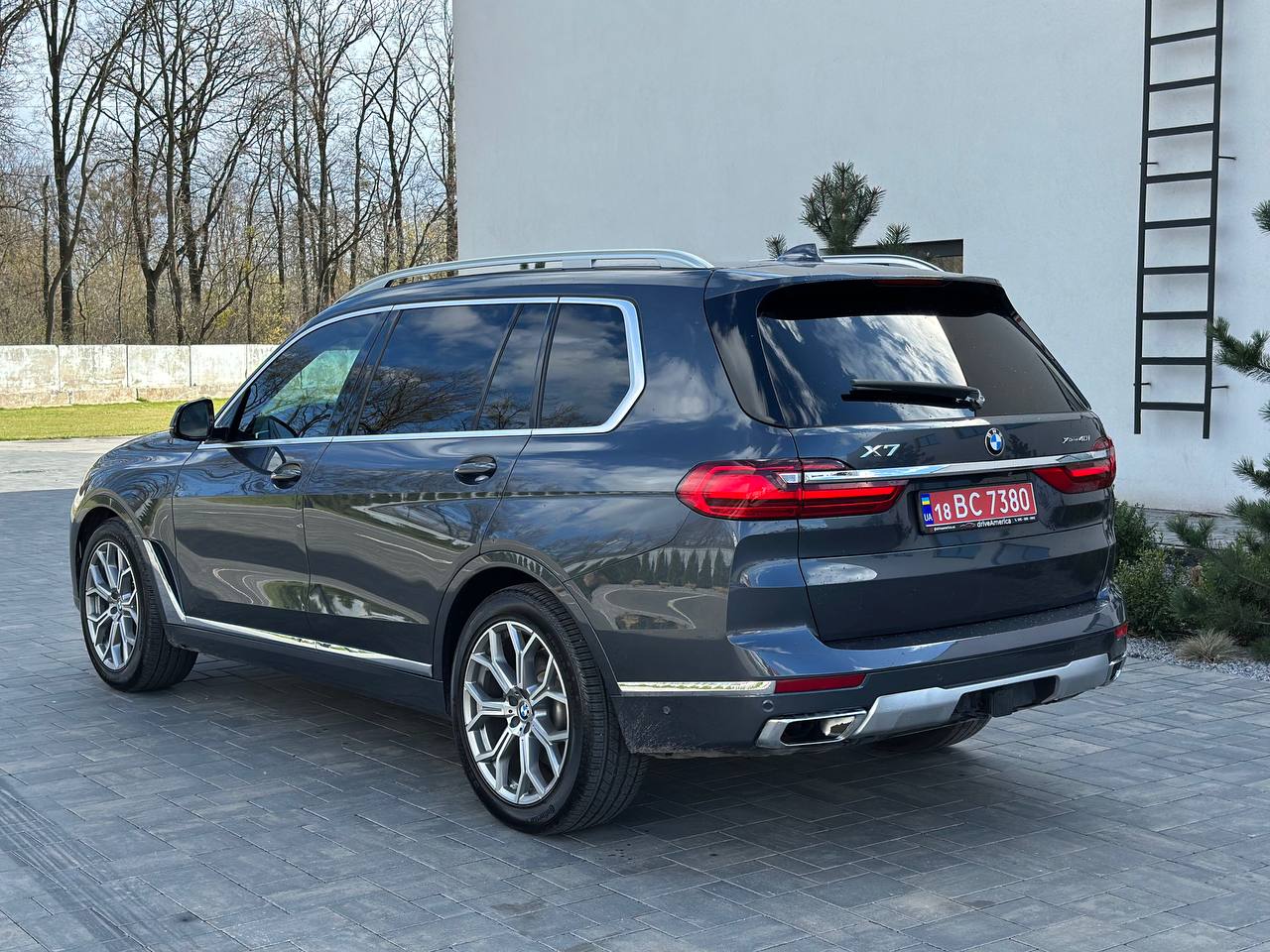 2020 BMW X7 40i