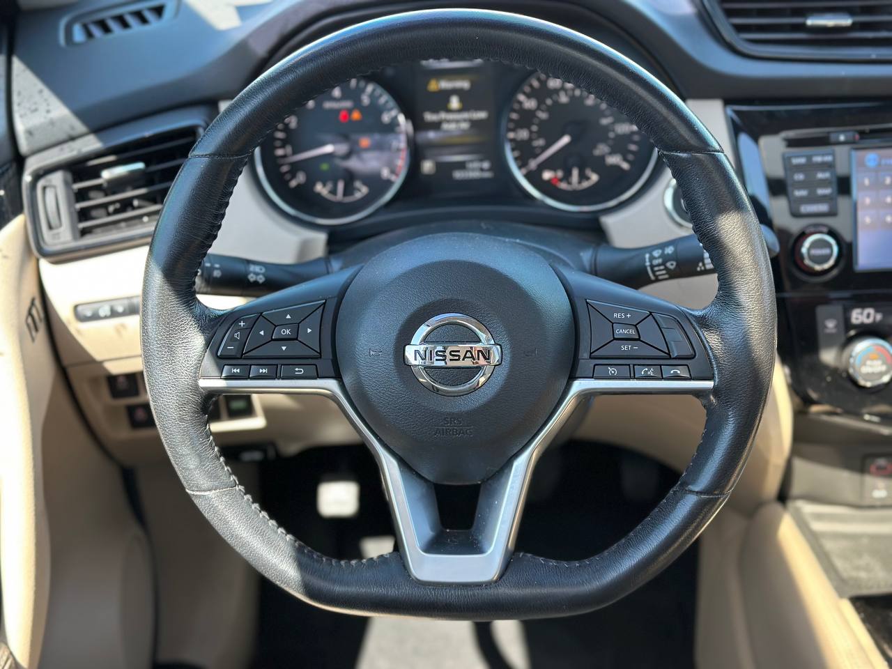 2017 NISSAN ROGUE SL