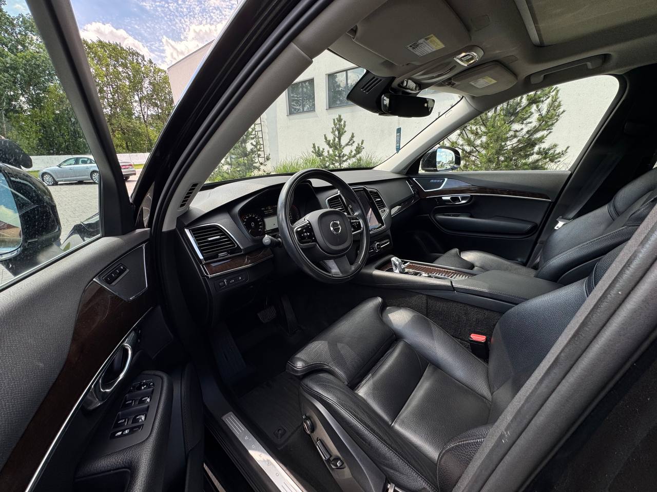 2016 Volvo XC90 T8 Plug-in hybrid